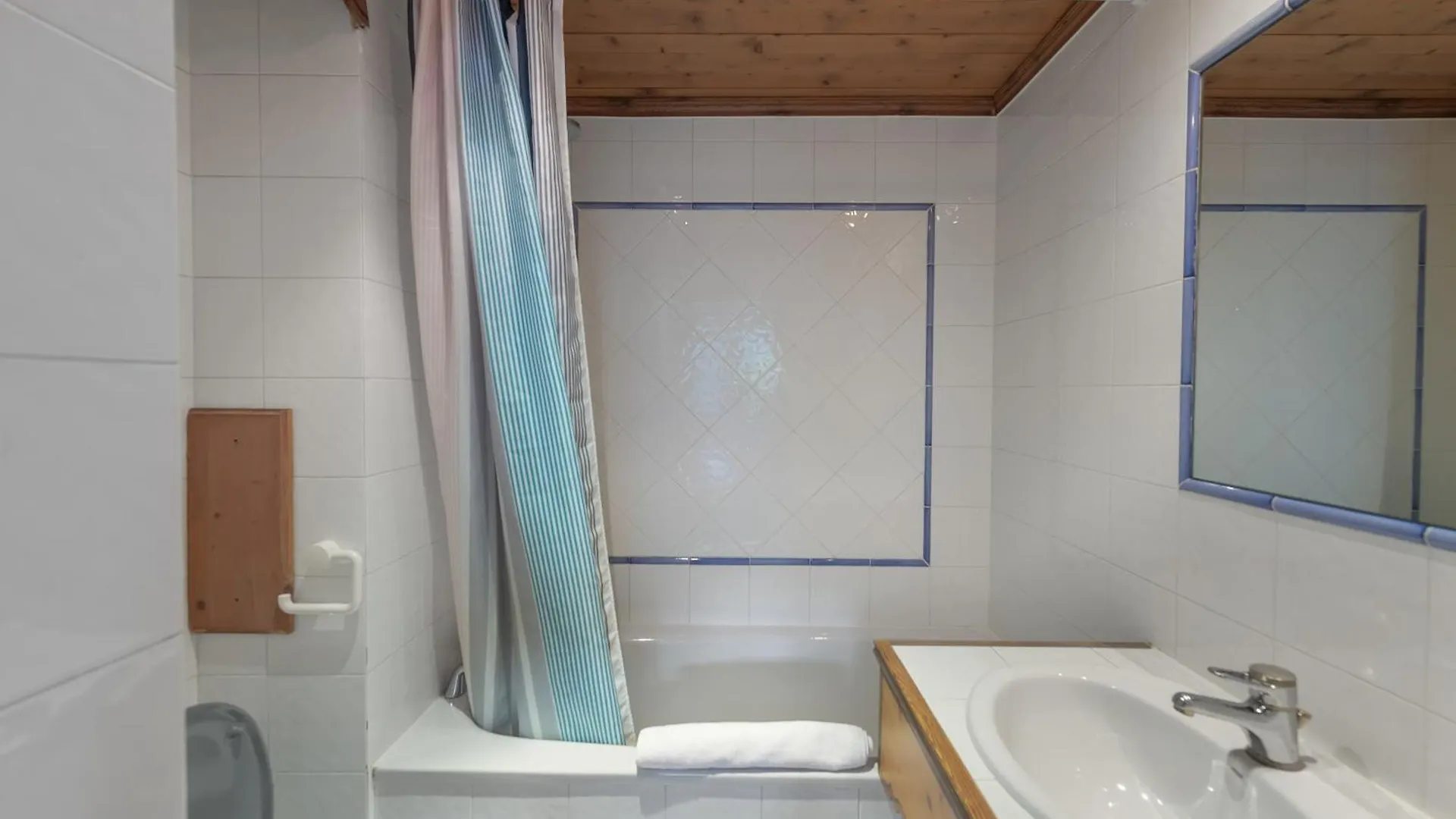 Chalet De Suzanne Meribel Centre A 6Min Des Pistes Les Allues 0*,
